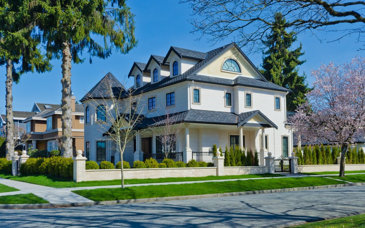 West Vancouver Luxury Homes