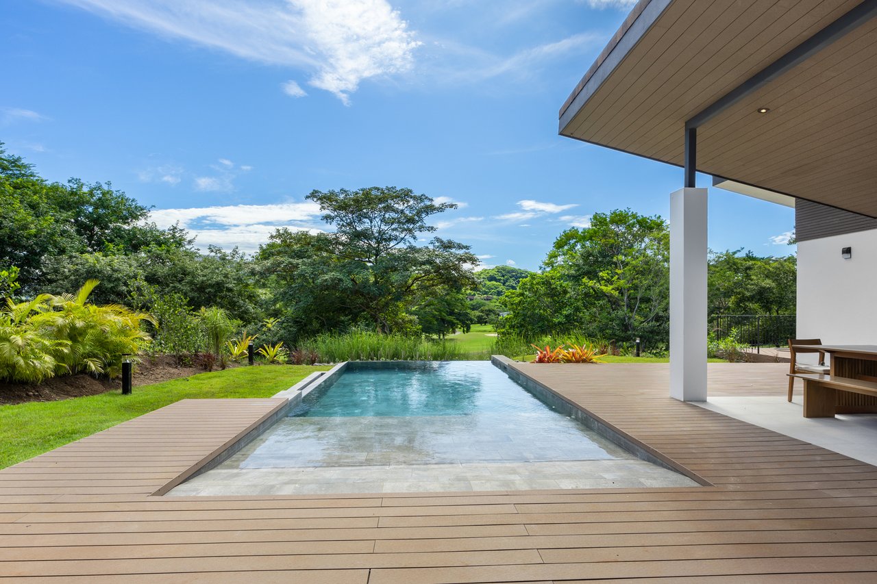Modern Tropical Golf Villa, Flamingo, Guanacaste