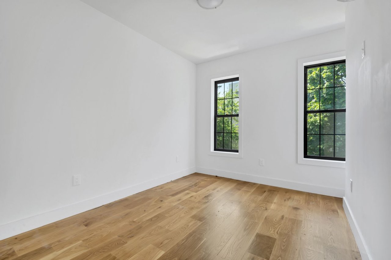 1101 Putnam Avenue, Unit 2