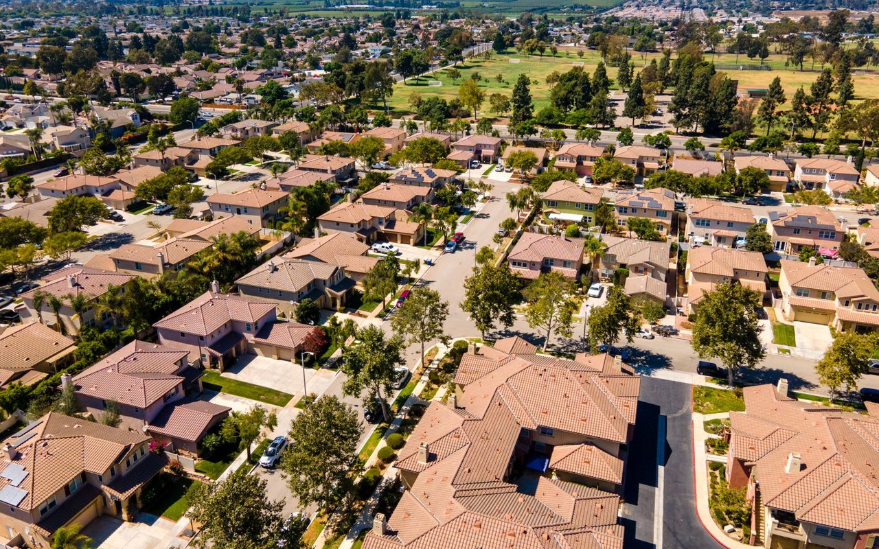 1273 Honeysuckle Avenue