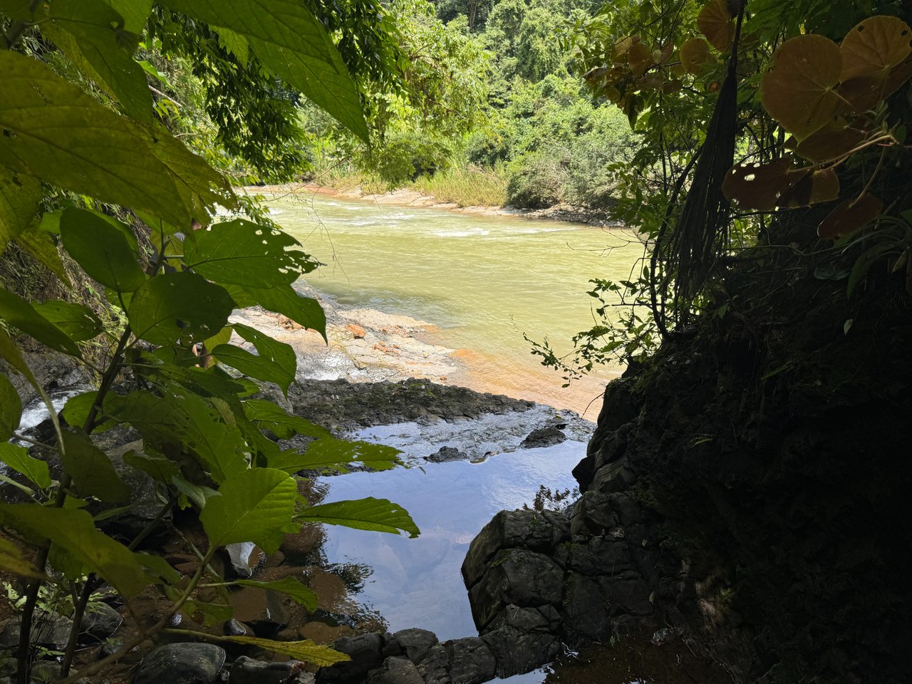 Ocean View Riverfront Acreage, Dominical, Puntarenas