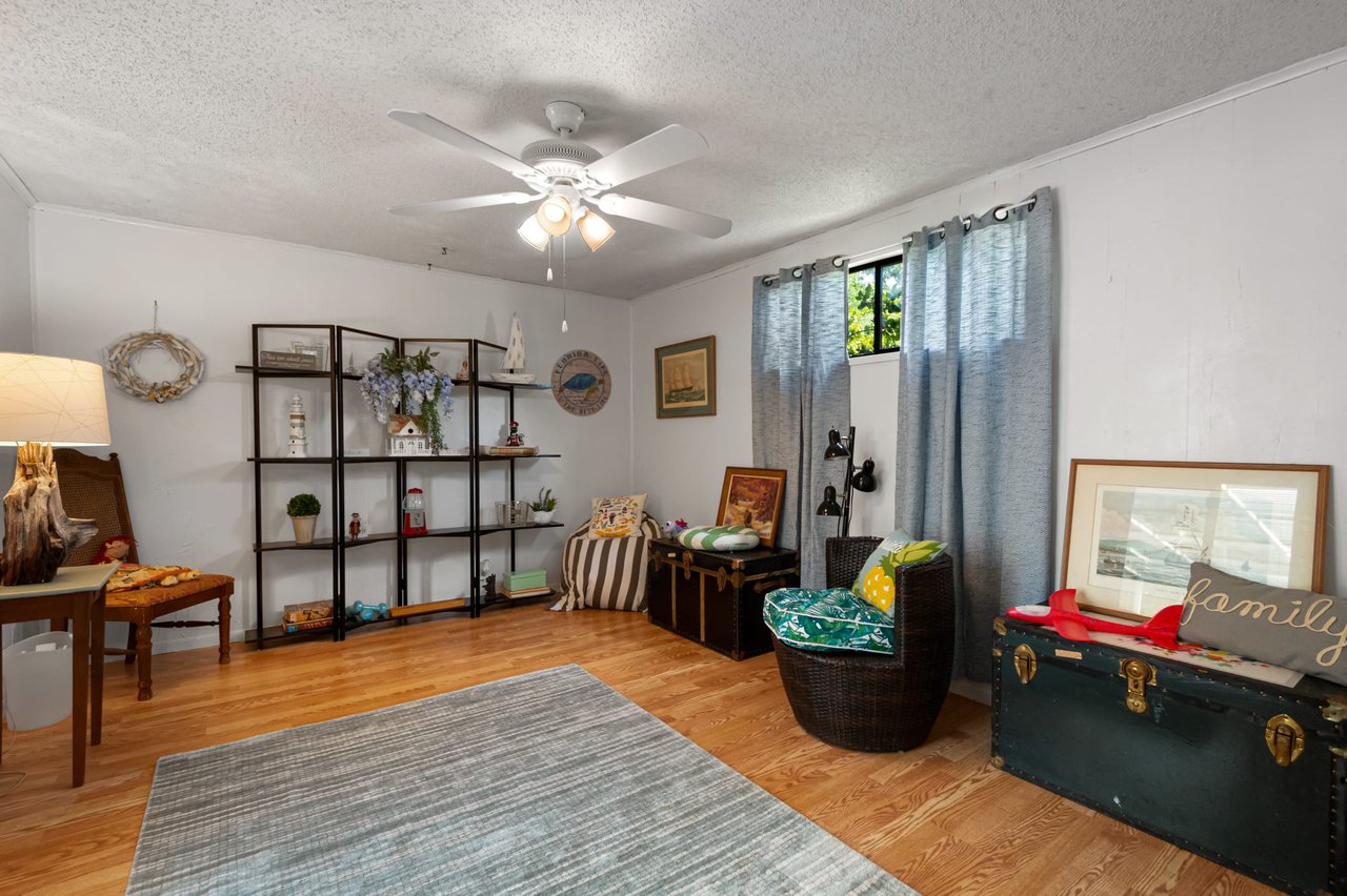 2536 MARTHA  LANE