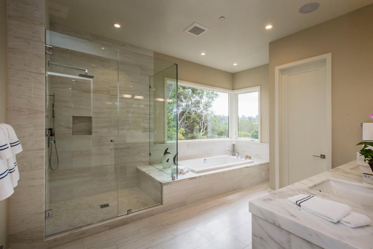118 Los Montes Dr