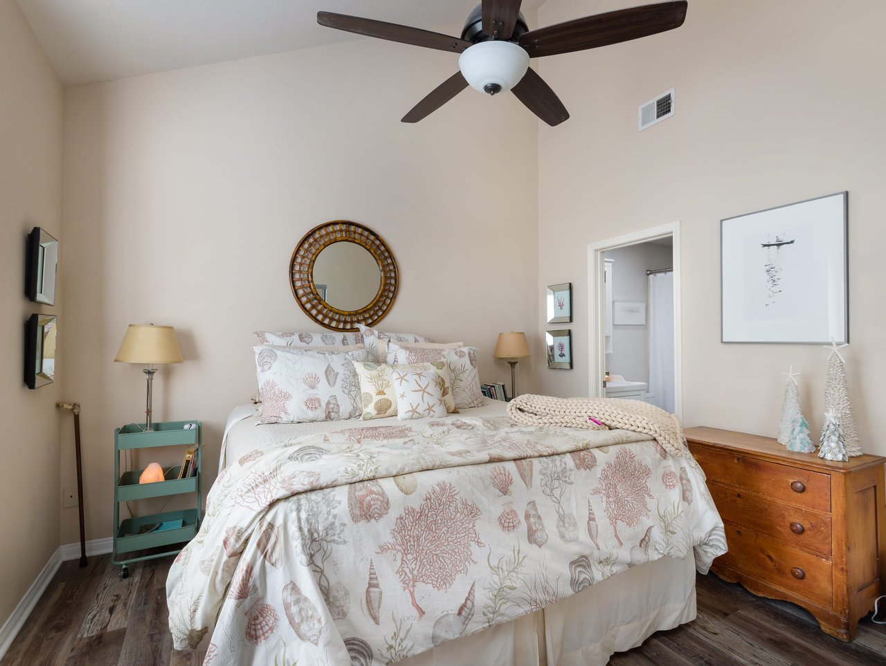 408 Richmond Street Unit: 10