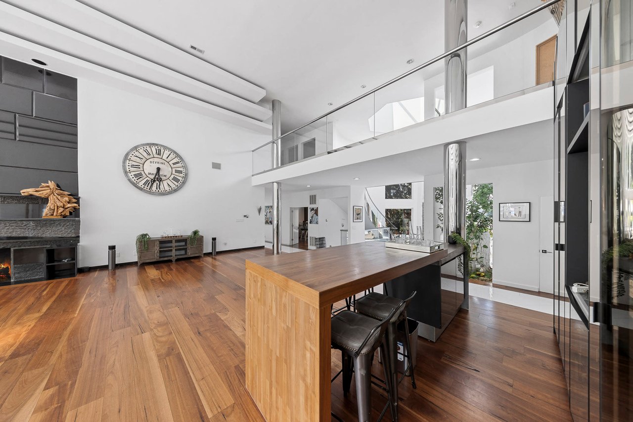 14 E Hill Ct, Cresskill
