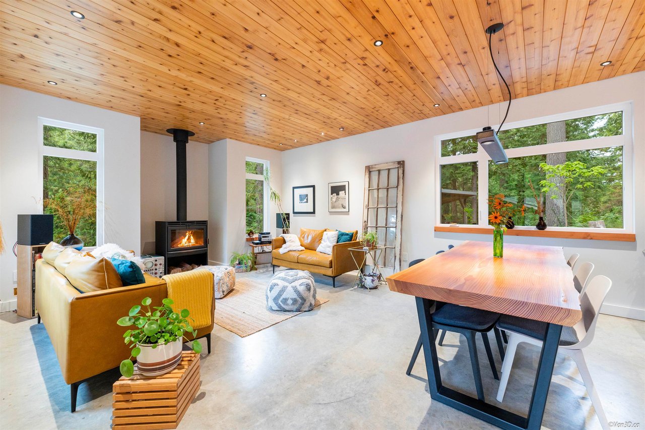 731 Grafton Rd