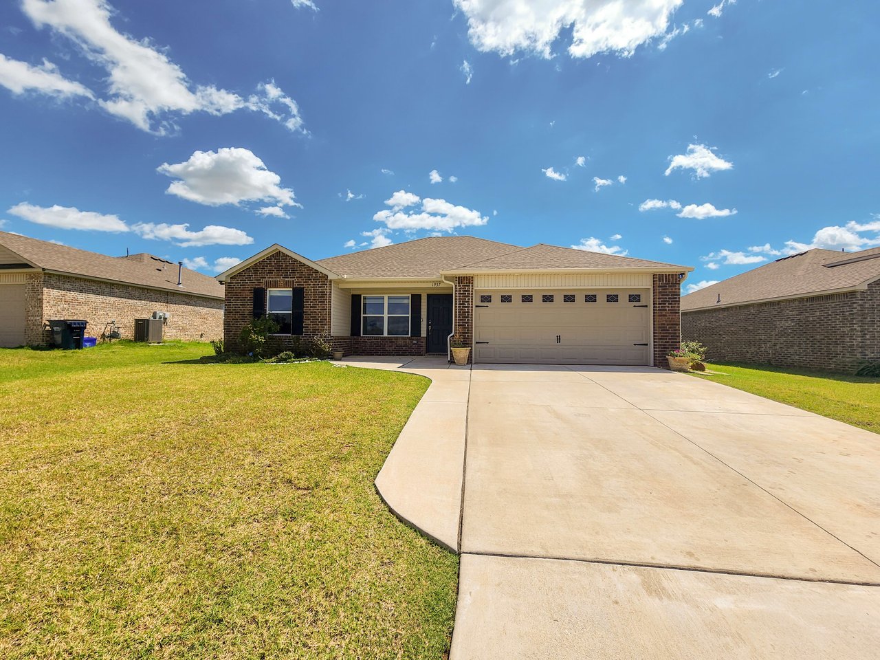 1937 Timberdale Dr