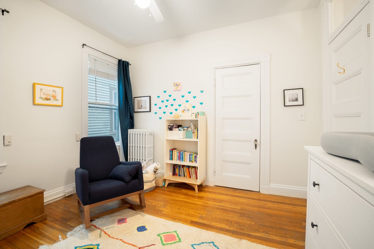 27 Paul Gore St. Unit: 1