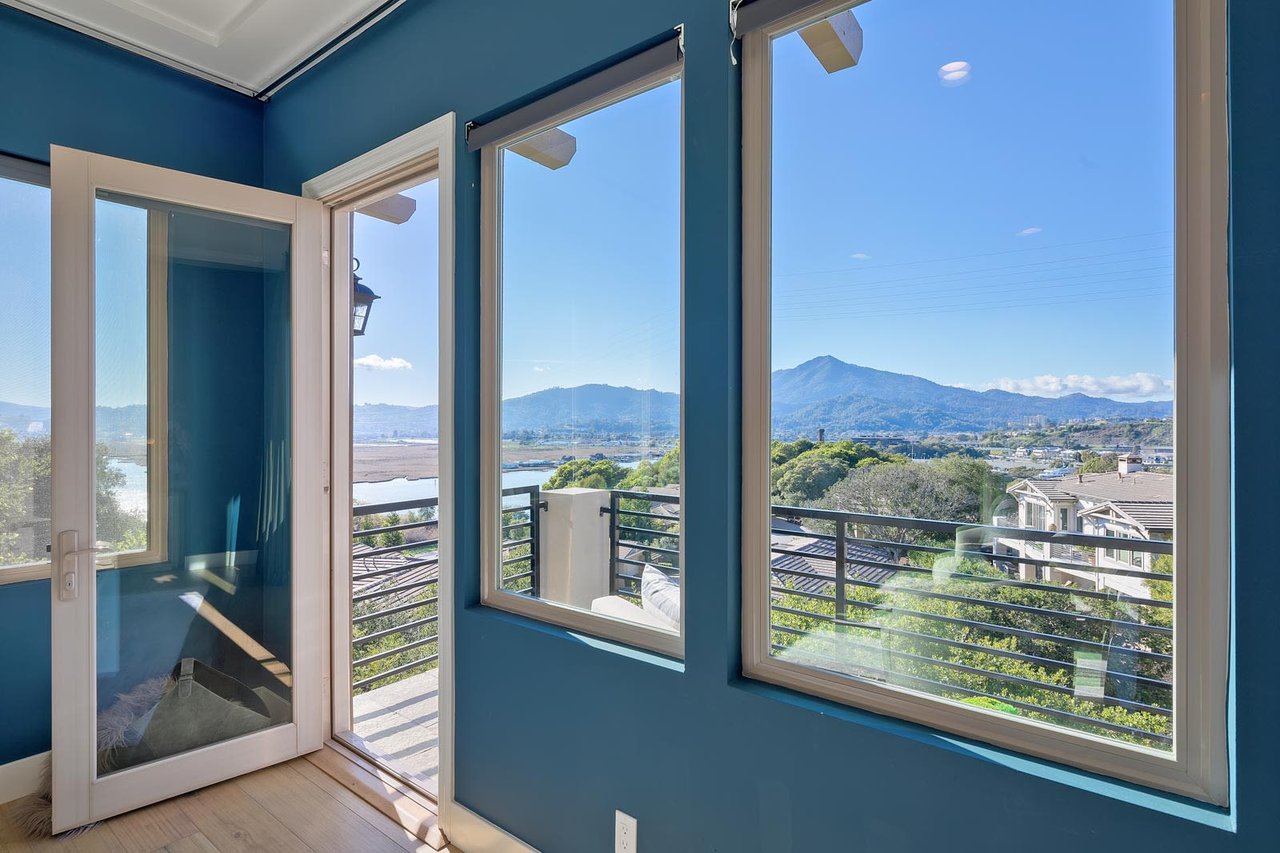 Sophisticated SmartHome with Majestic Mt. Tam Views- Represented Buyer