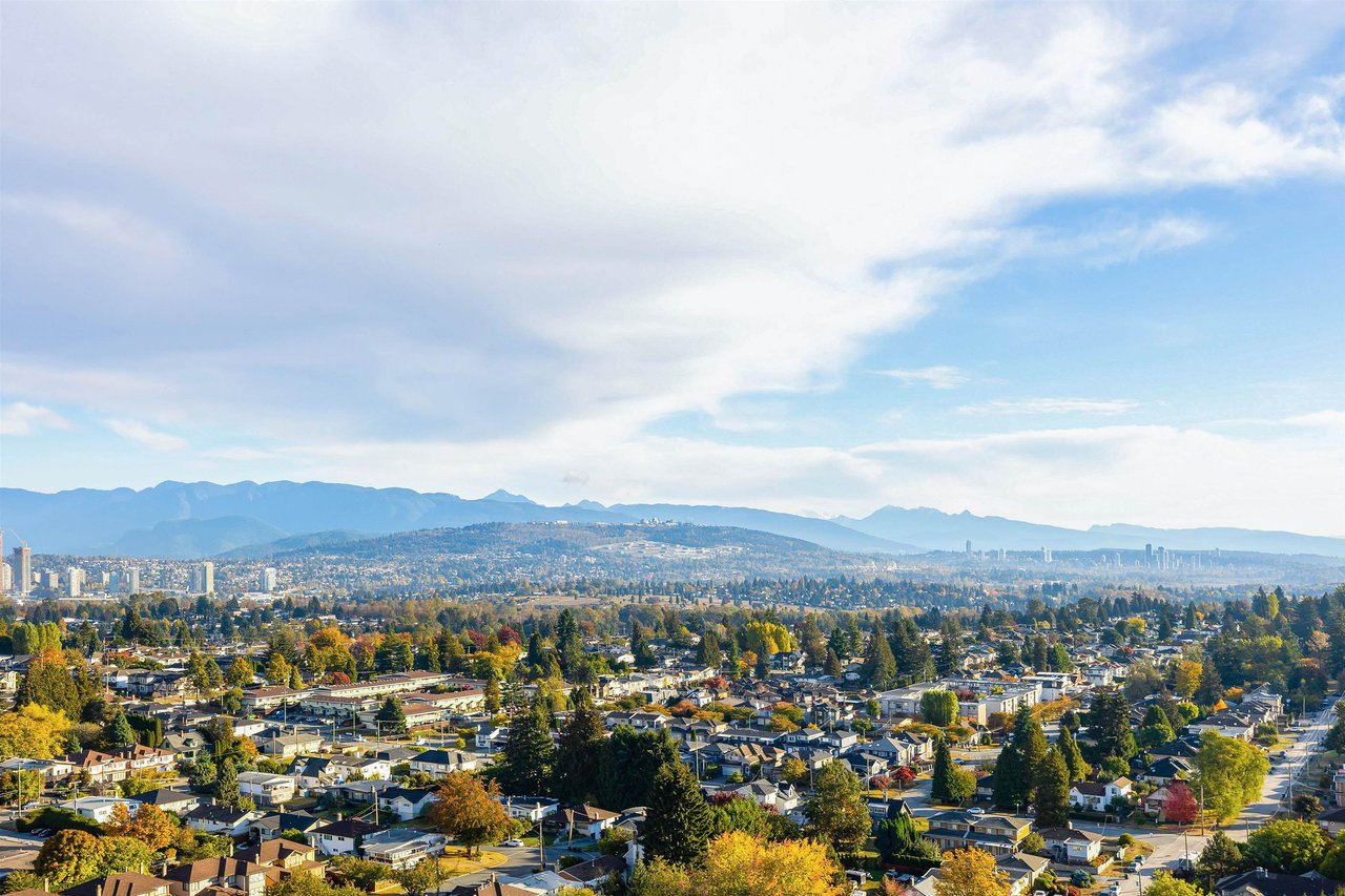 3110-5470 Ormidale St