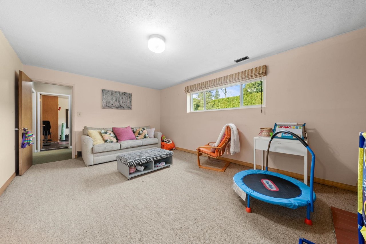 1600 Cornell Ave