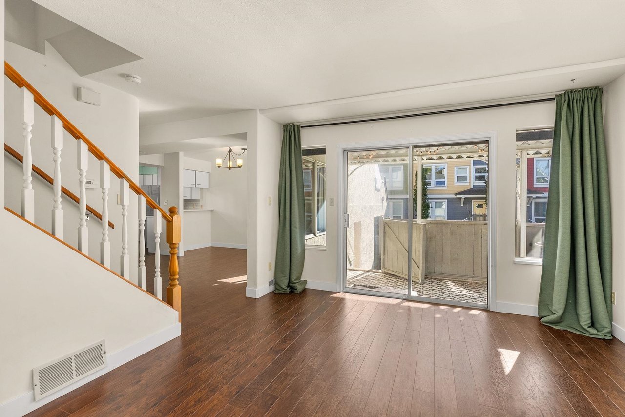 5-4890 48 Ave