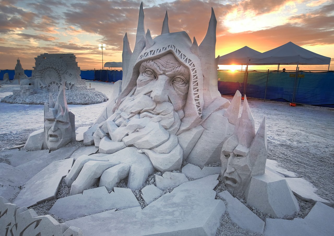 Sand sculptors prepare for Siesta Key's Crystal Classic