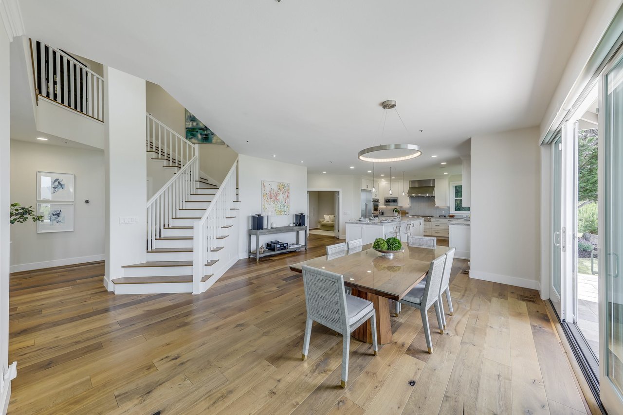 6 Mira Flores Lane