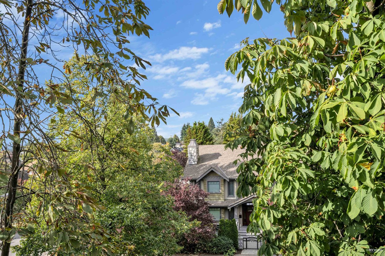 512-1571 W 57th Ave