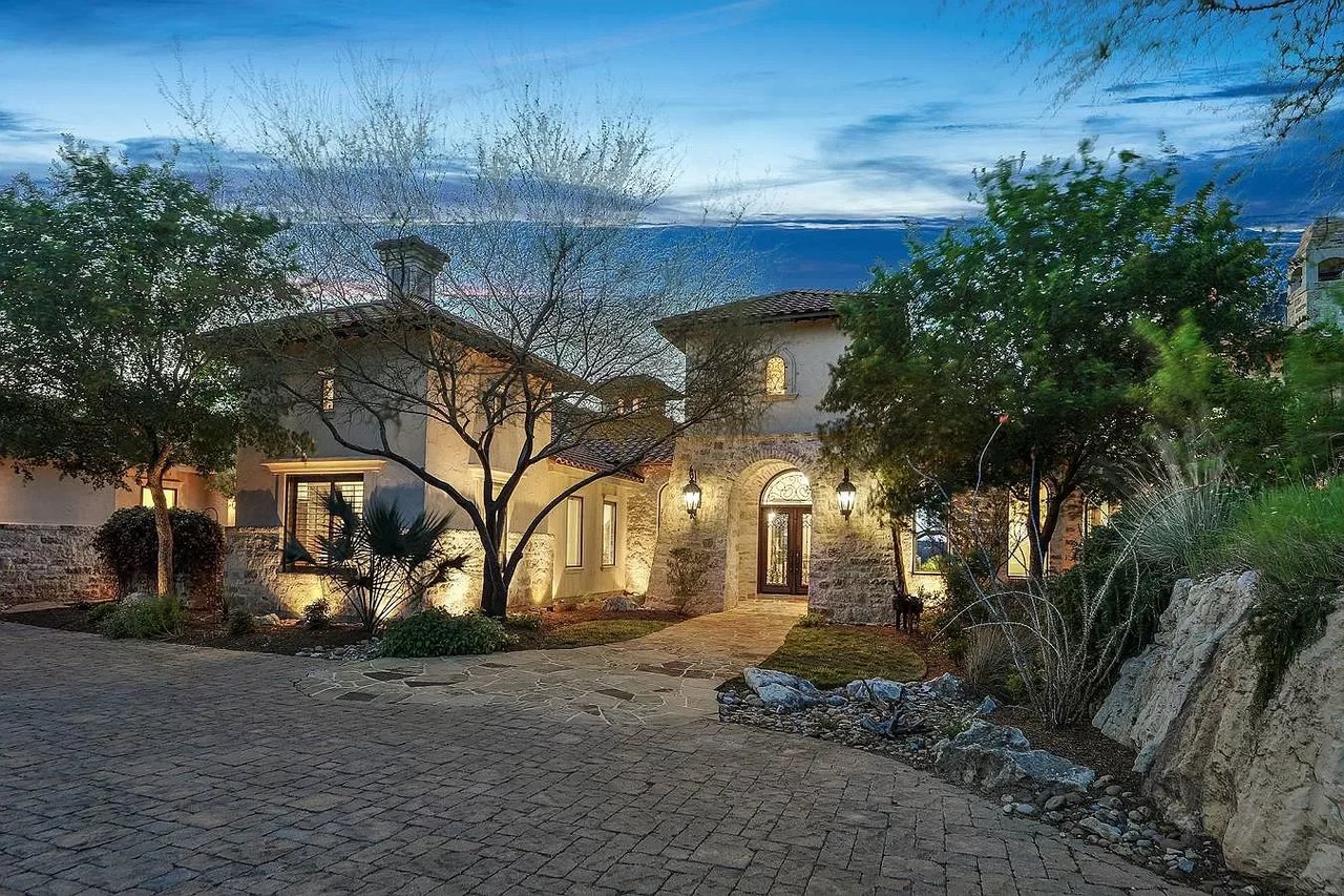 124 Greystone Pt