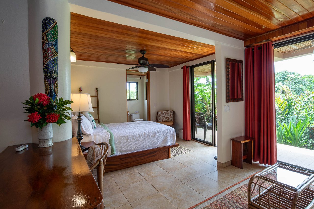 VILLA TUCAN TANGO: TROPICAL LUXURY HOME IN GATED COMMUNITY ABOVE DOMINICALITO