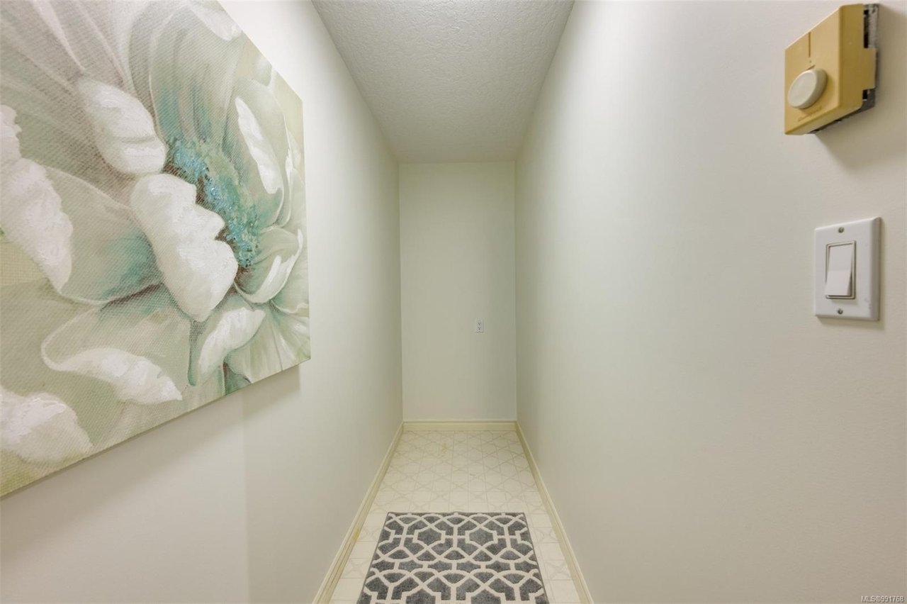 32-108 Aldersmith Pl
