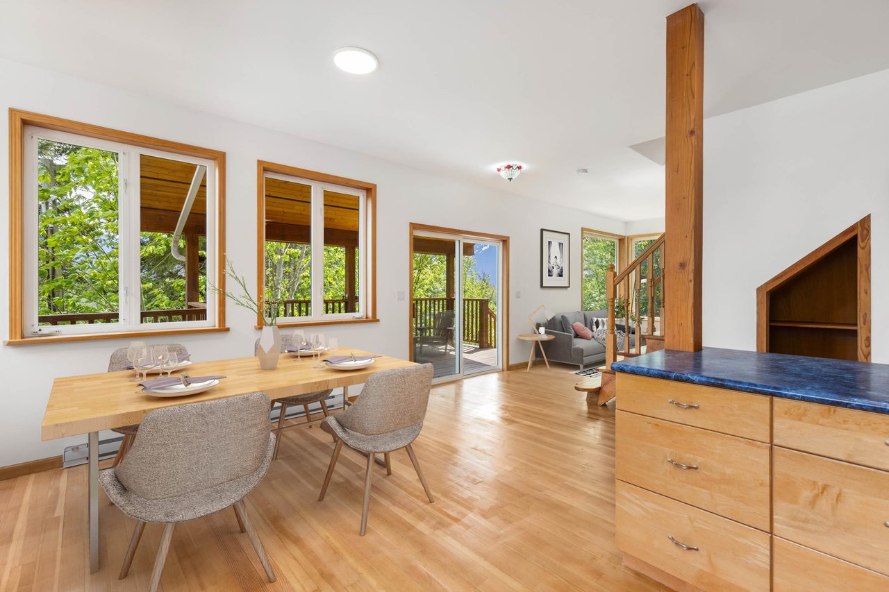 1737 Reid Rd