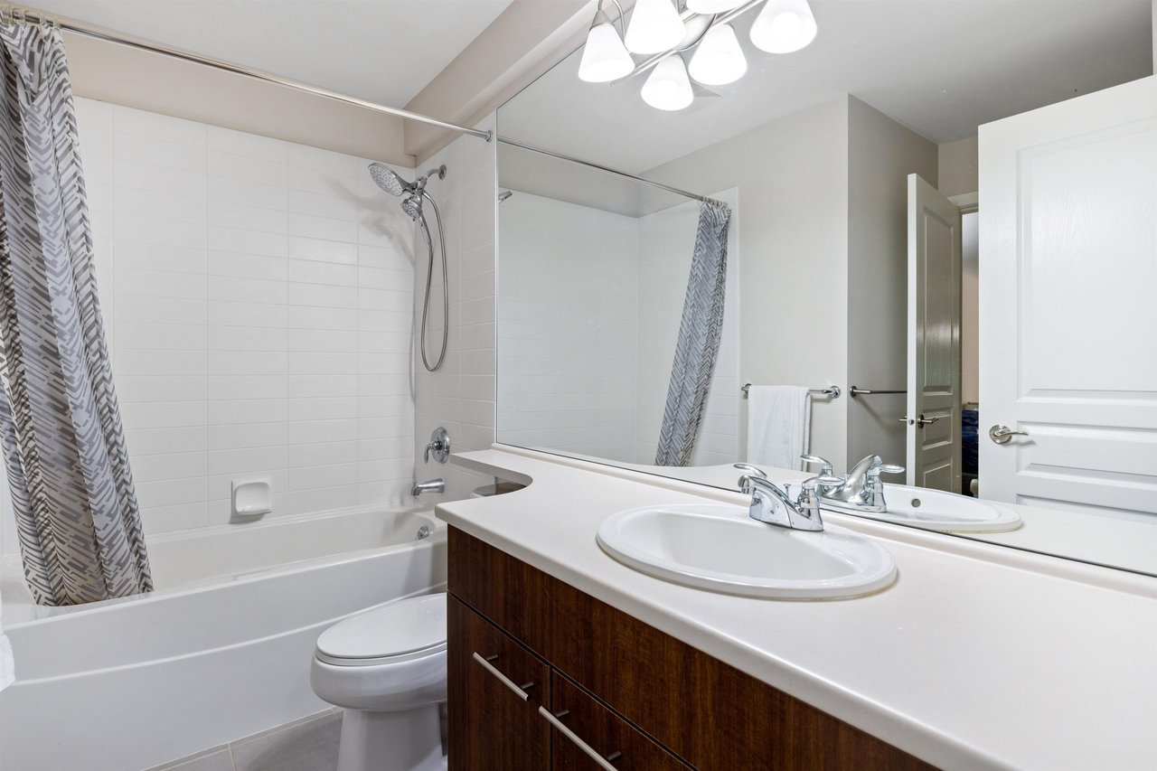 403-4833 Brentwood Dr