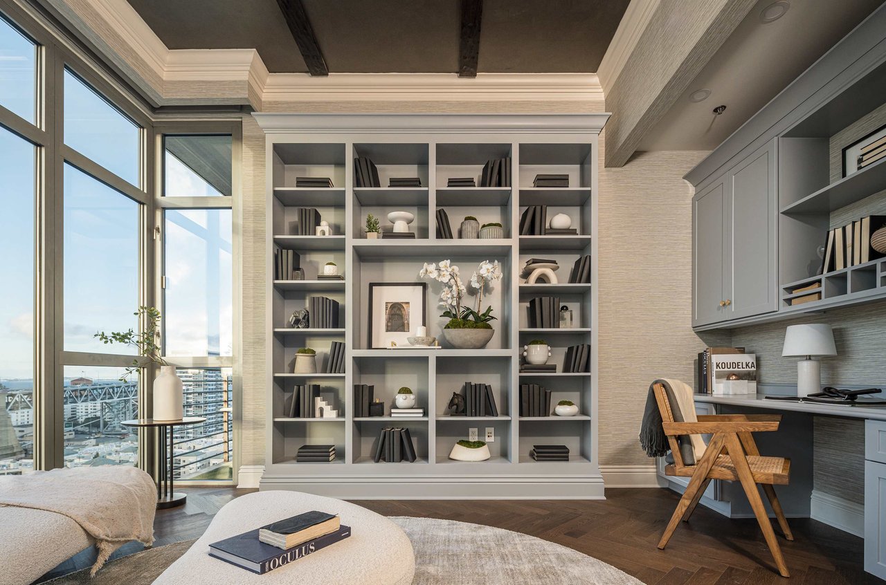 219 Brannan Street Unit: 18D