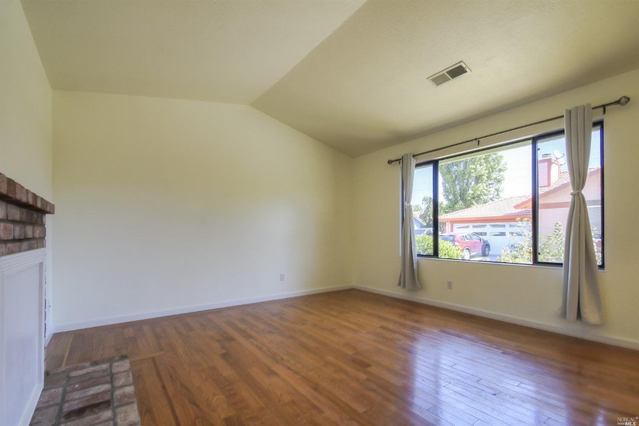 1719 Rainier Ave