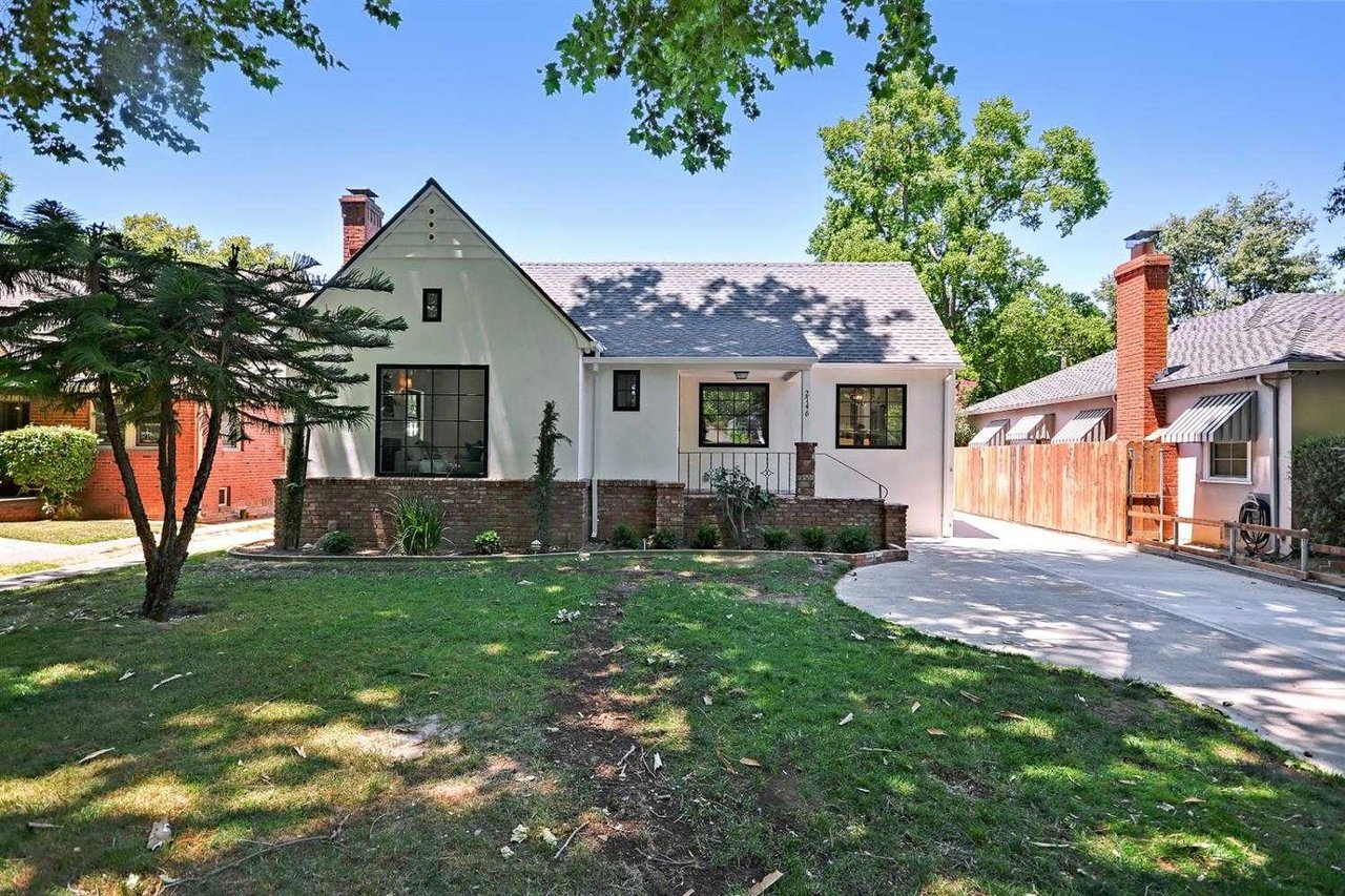 2746 Land Park Drive