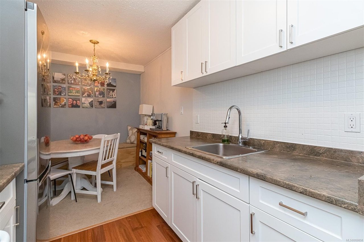 107-305 Michigan St