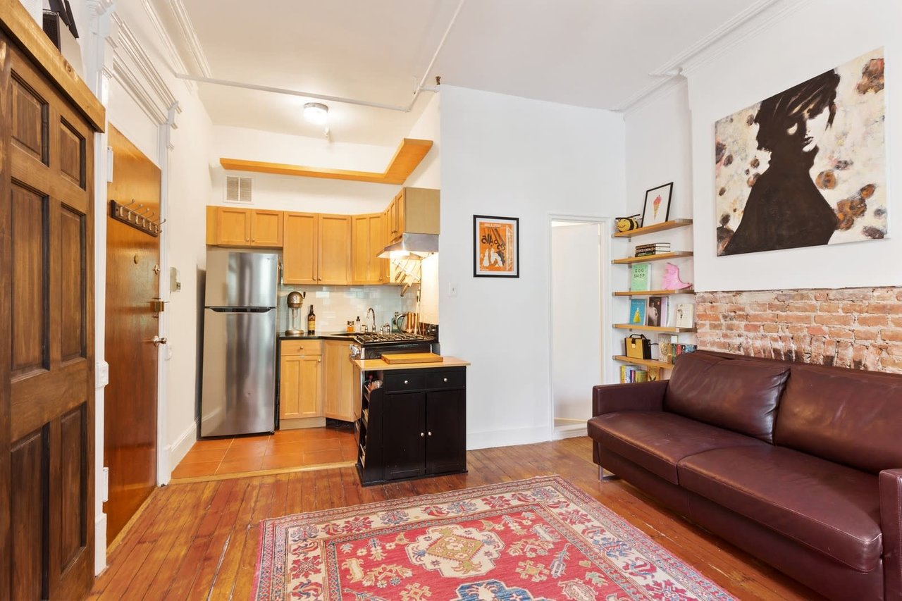 206 Lincoln Place Unit 5