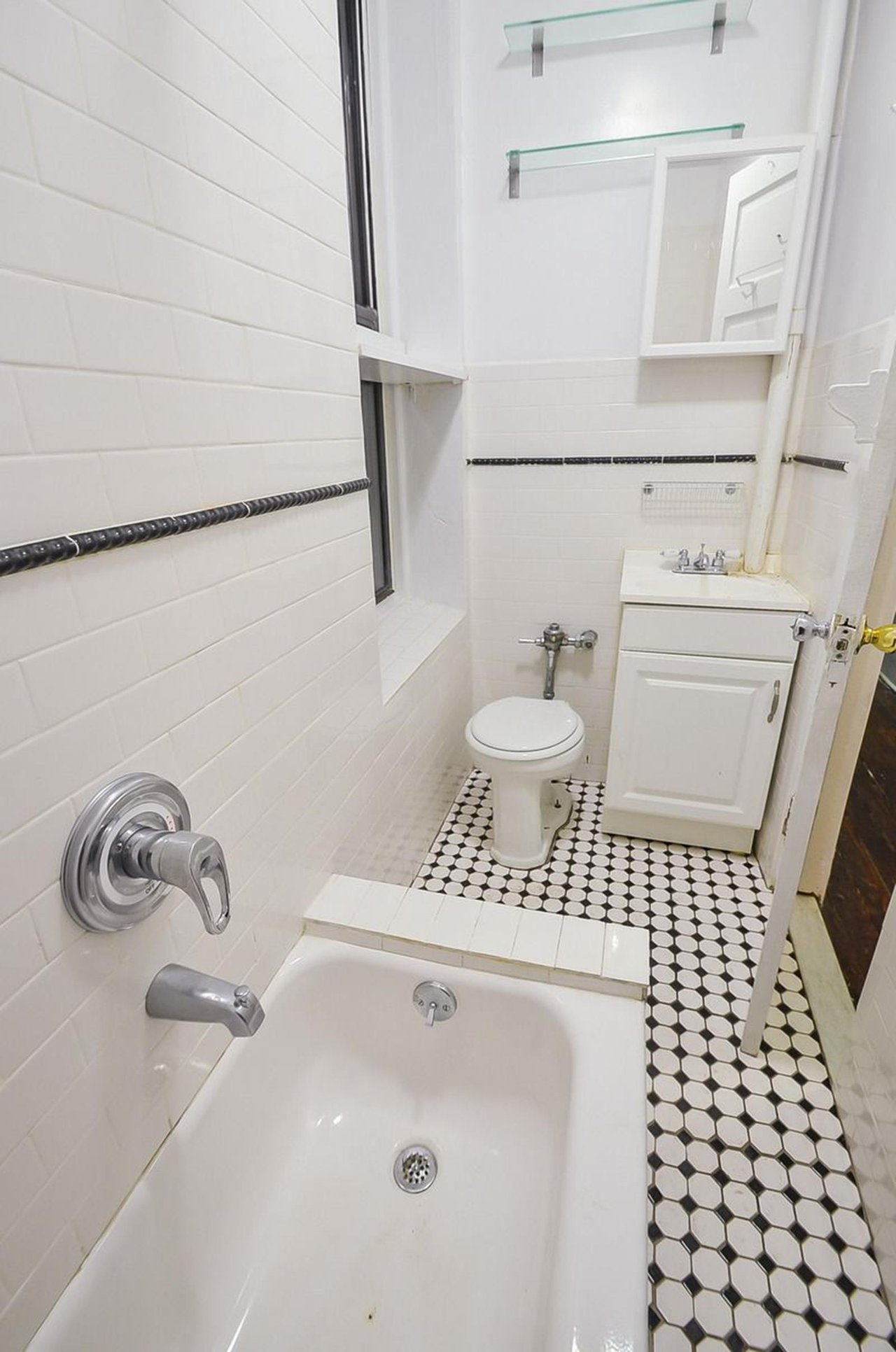 615.5 Hudson Street, Apt 3