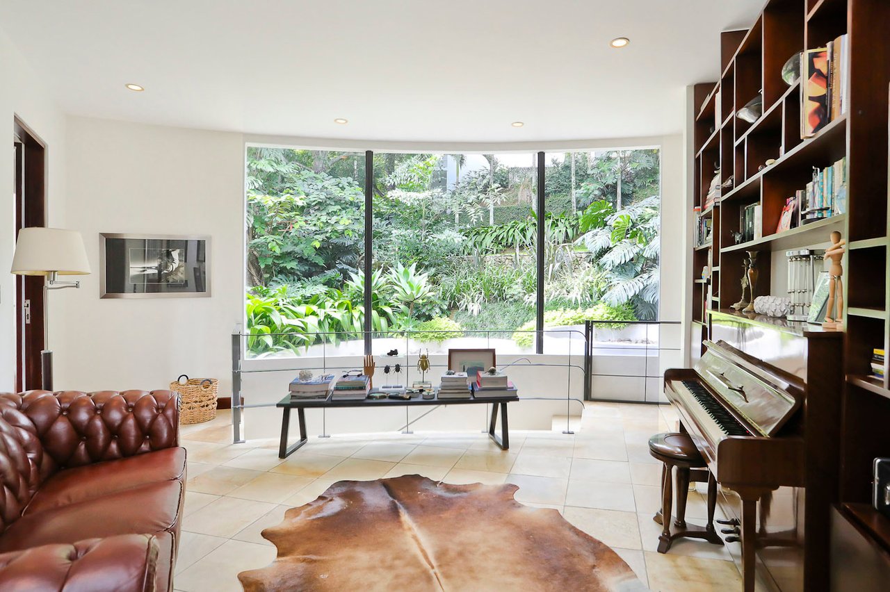 Modern Forest View Home, Santa Ana, San Jose