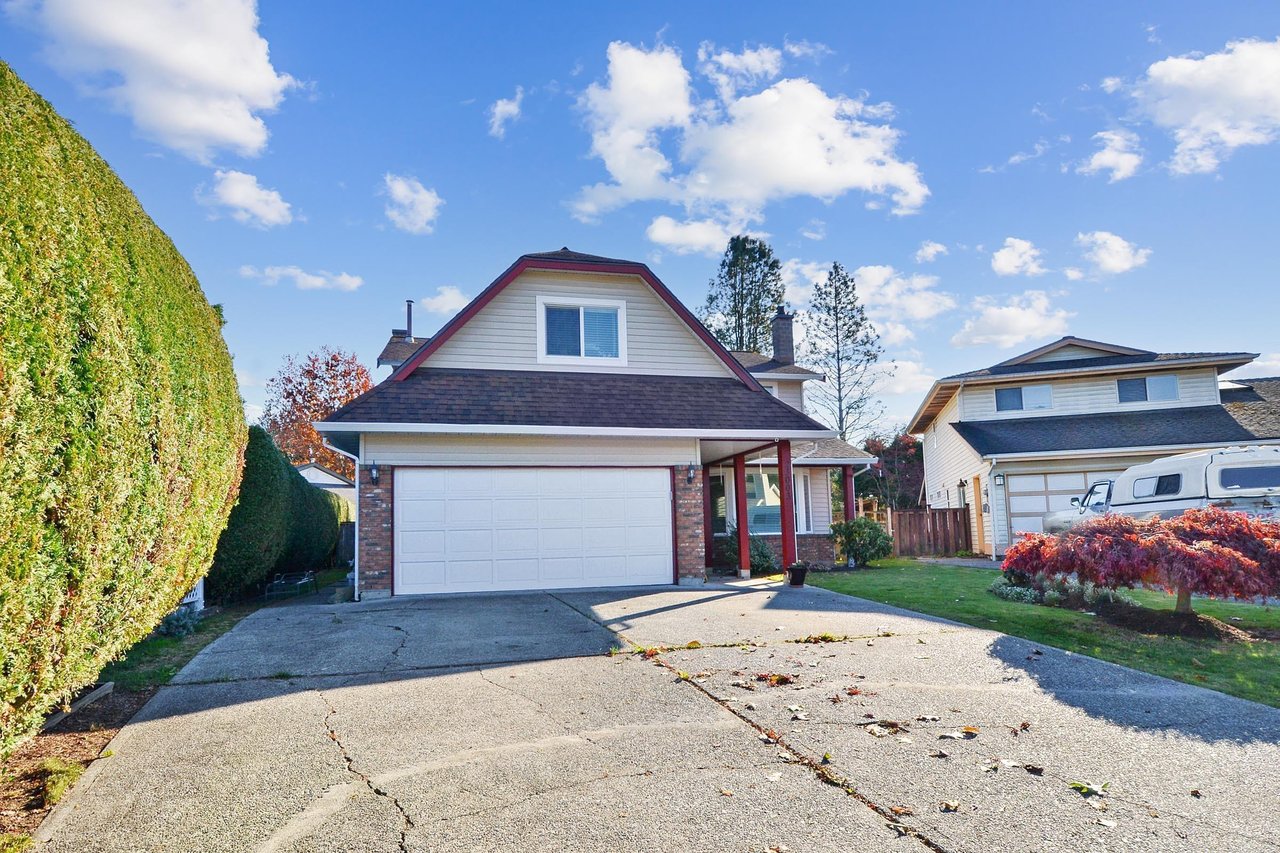 23003 Apple Grove