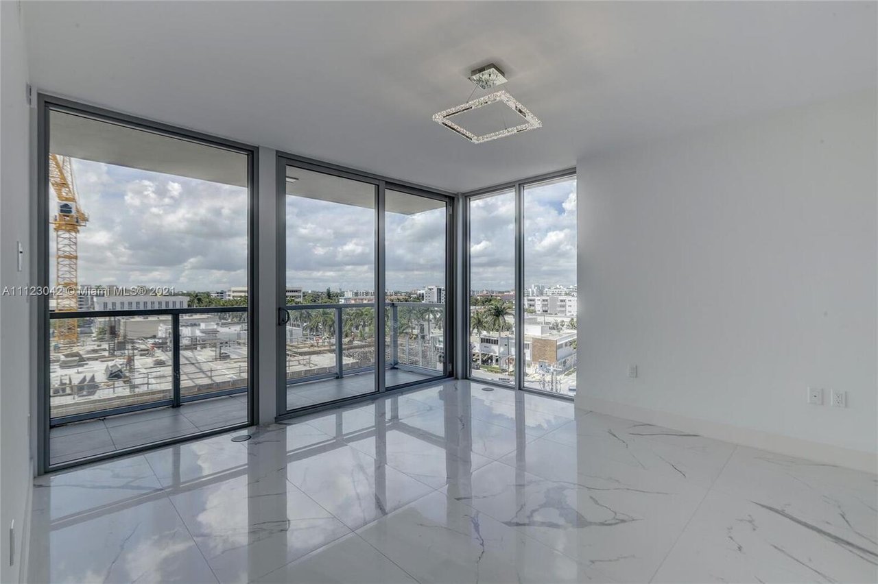 9521 E Bay Harbor Dr, #LP801