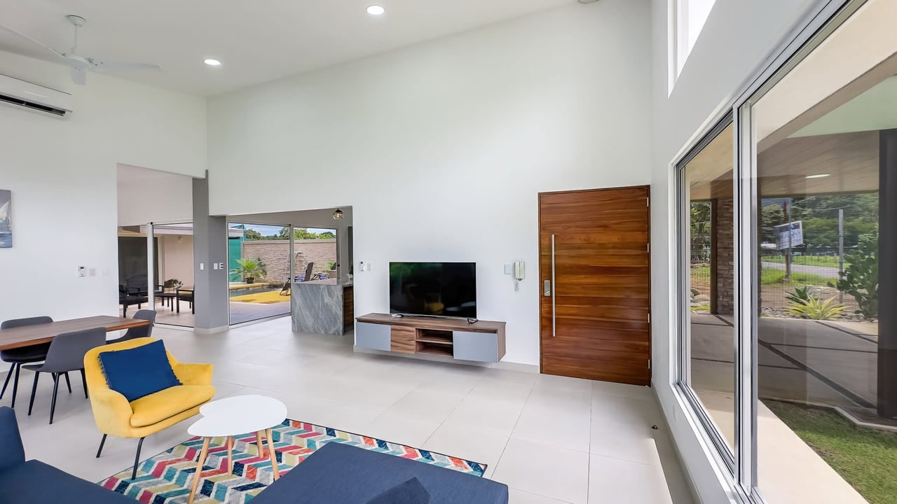 Uvita Paradise Brand New 3 Bedroom, 2.5 Bathroom Modern Home