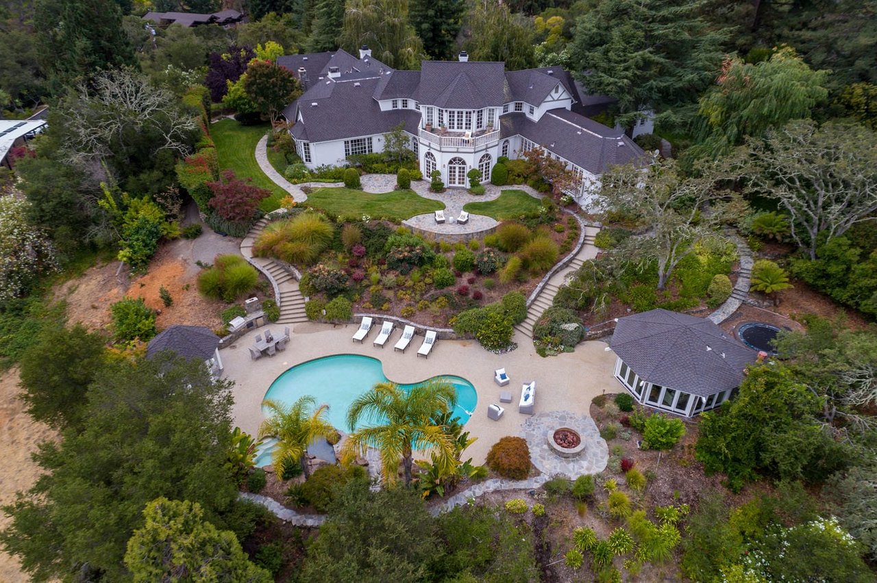 125 Lakeview Dr