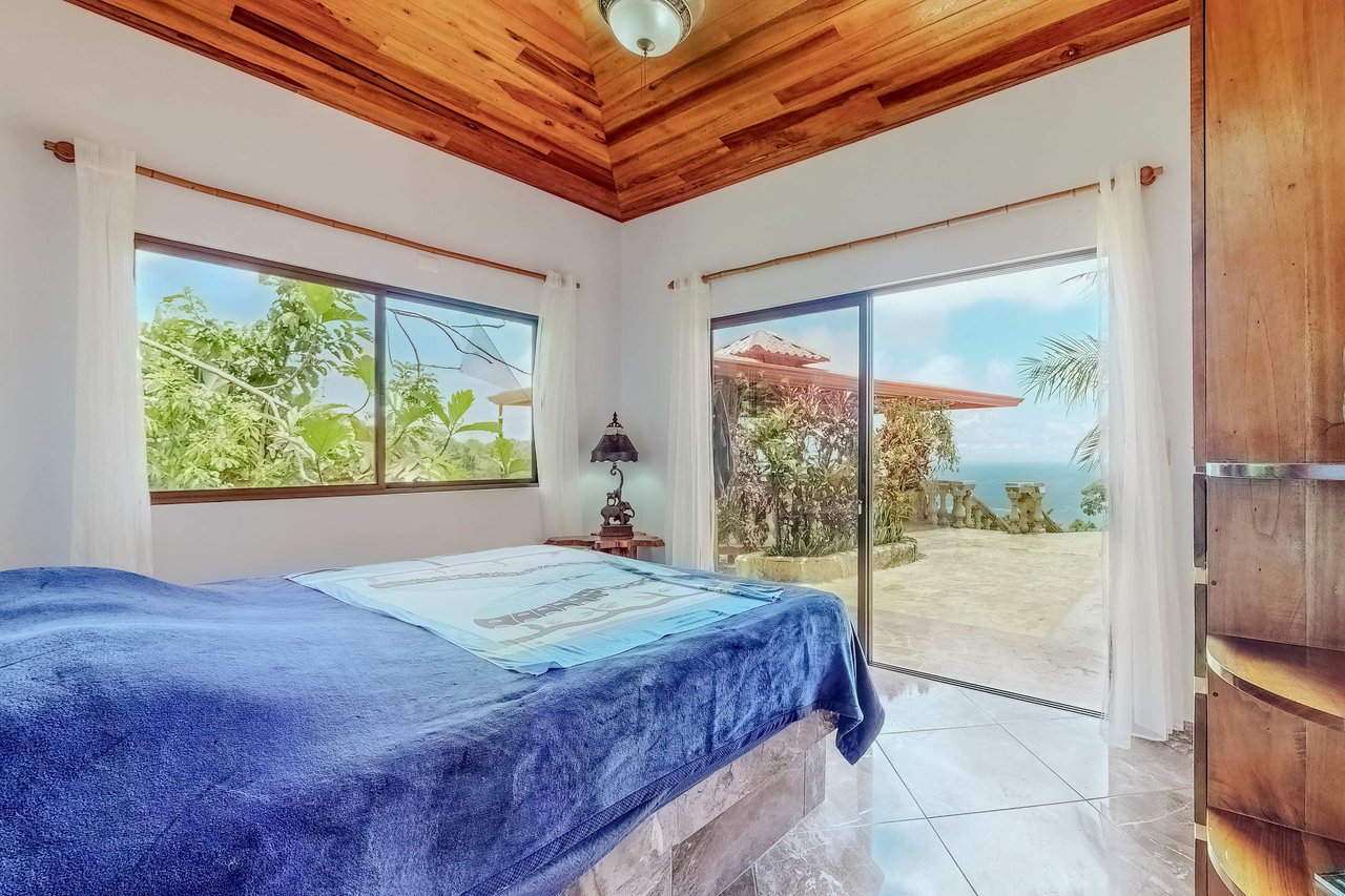 Castillo Puesta del Sol, Escalares - Private 5-Acre Property with Spectacular Ocean View