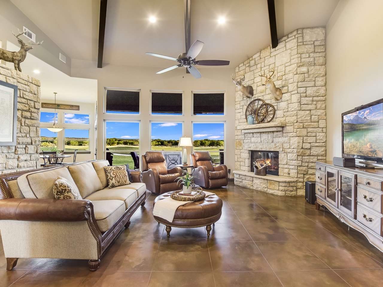 106 Meadow Bend Dr