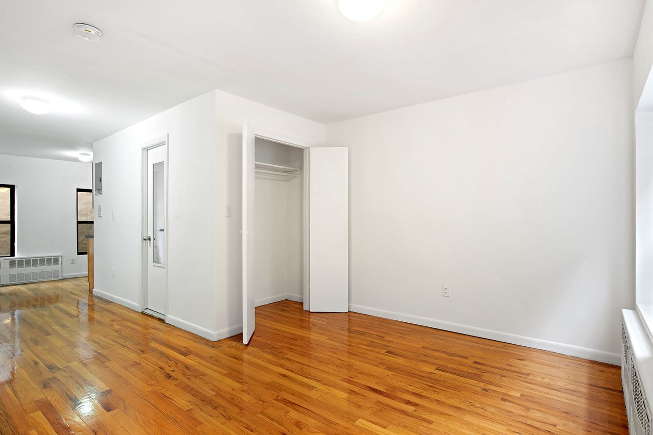 10 Fort Greene Pl, #1R 