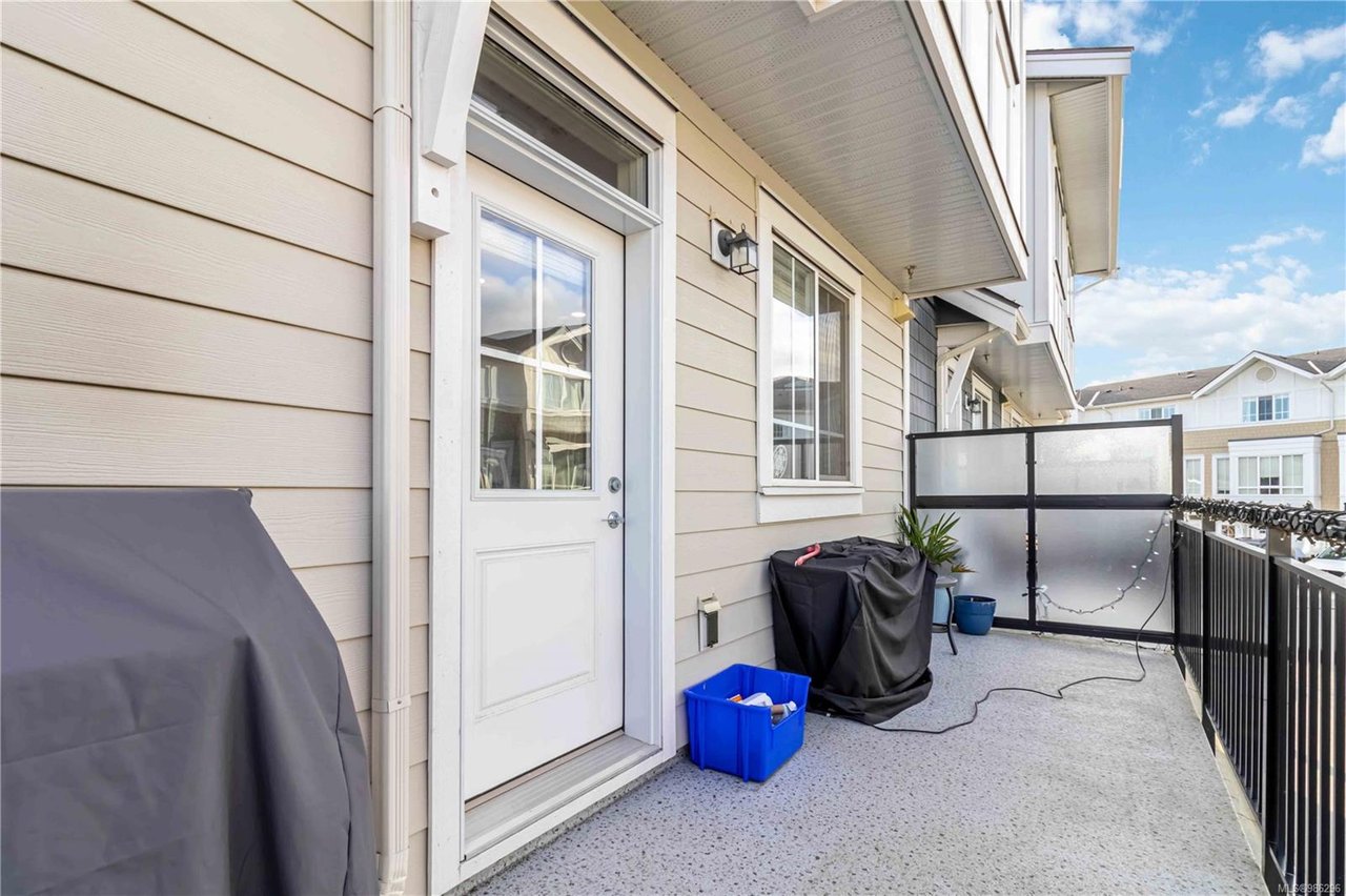 21-370 Latoria Blvd, Colwood