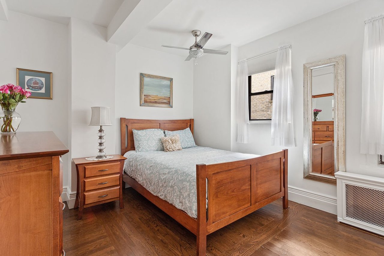 127 West 96th Street Unit 4HJ