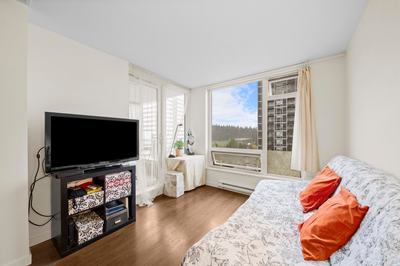 1808-5515 Boundary Rd
