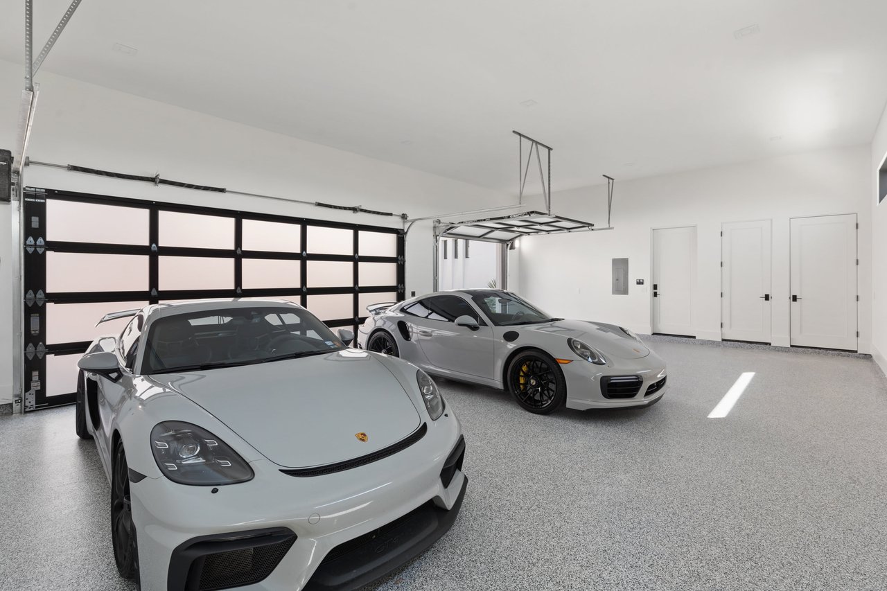 6809 Oasis Pass