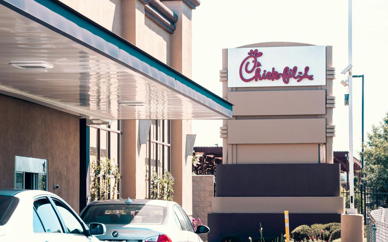 Colliers Represents Buyer in Chick Fil a Acquisition in New York City MSA