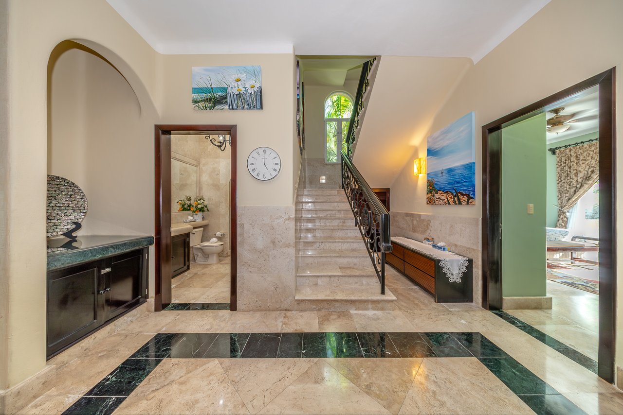 Villa Maravilla Puerto Aventuras | Golf-Front Luxury Villa