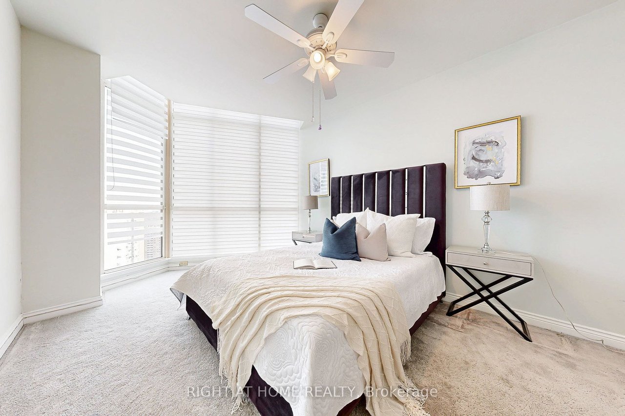 PENTHOUSE IN PRIME NORTH YORK 