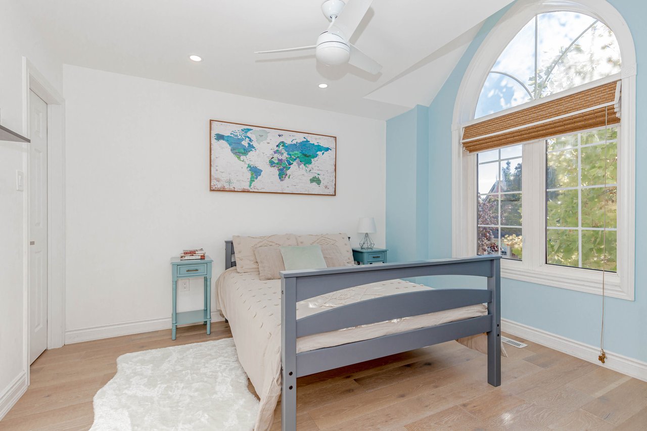 7108 Gablehurst Crescent