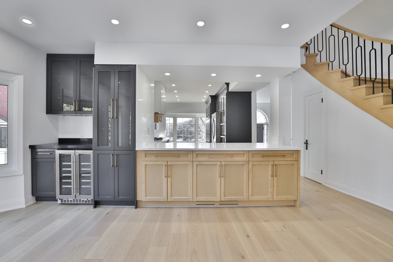 63 Tradewind Drive, Oakville