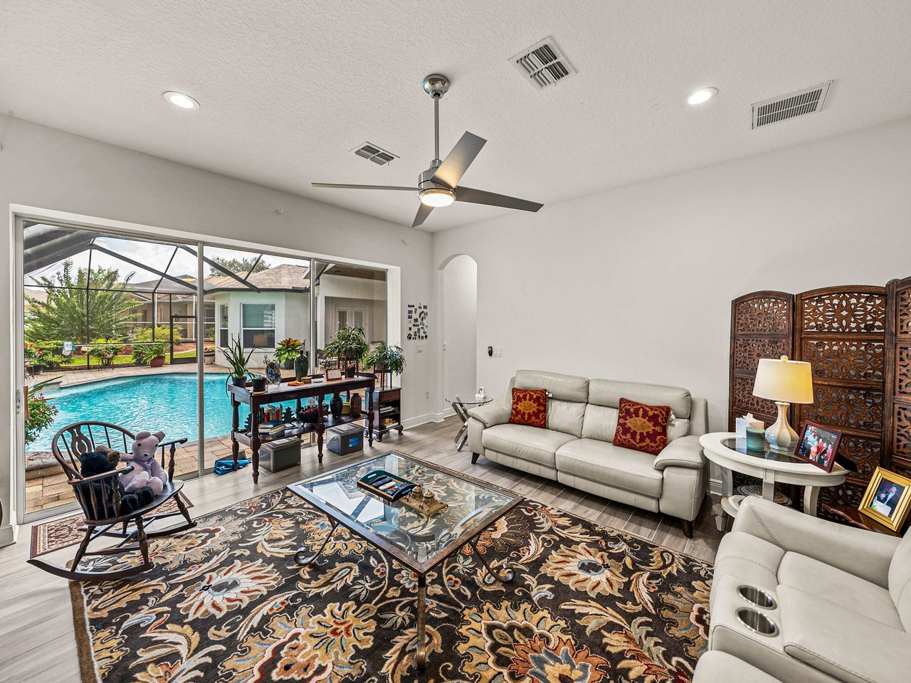13228 THOROUGHBRED DR