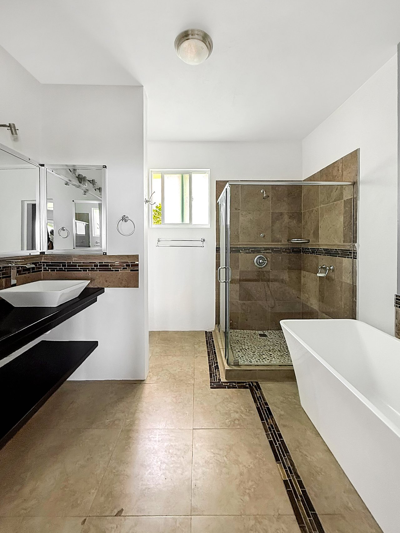 1062 Sabath Hill 2 Bedroom Apartment