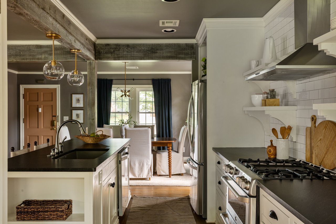 Kitchen and Dining in Brookhaven Home listed by Jennifer Kragh Group